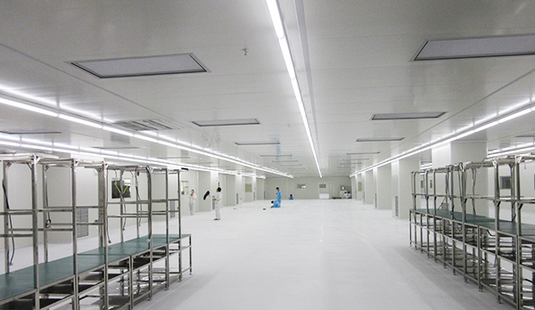 翔泰光學光電無塵車間